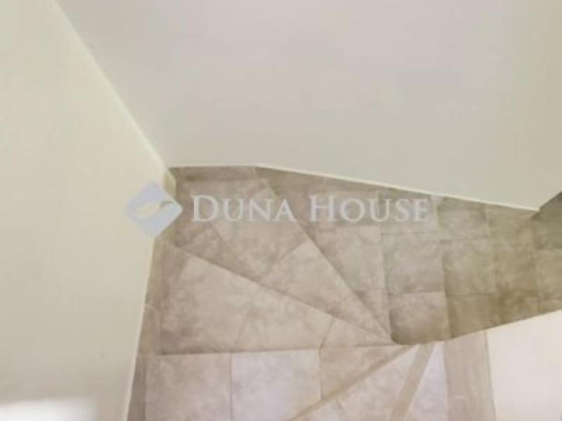 Eladó családi ház Mogyoród