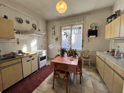Eladó családi ház Budapest