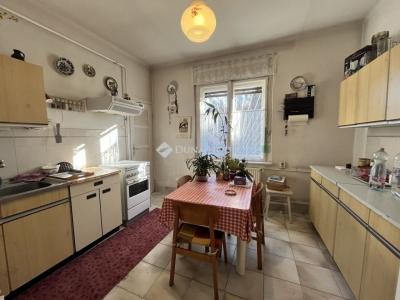 Eladó családi ház Budapest