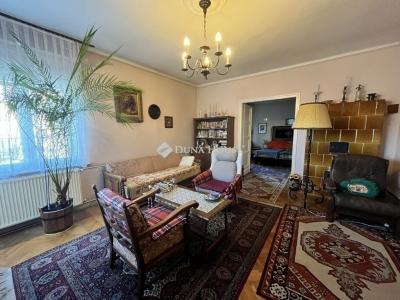 Eladó családi ház Budapest