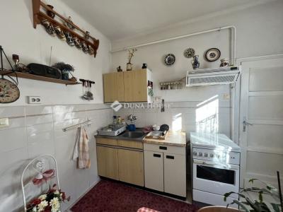 Eladó családi ház Budapest