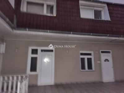 Eladó családi ház Budapest