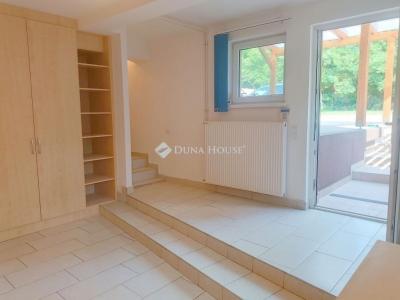 Eladó családi ház Budapest