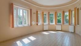 Eladó családi ház Budapest