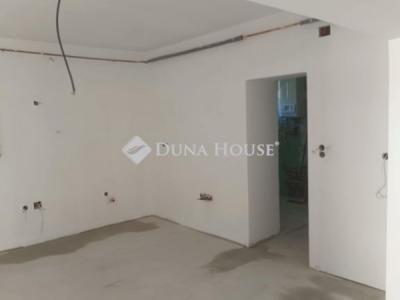 Eladó lakás Hatvan