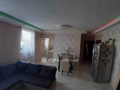 Eladó családi ház Szigethalom