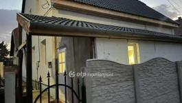 Eladó családi ház Szigethalom