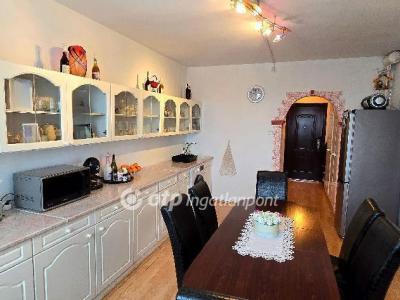 Eladó lakás Debrecen