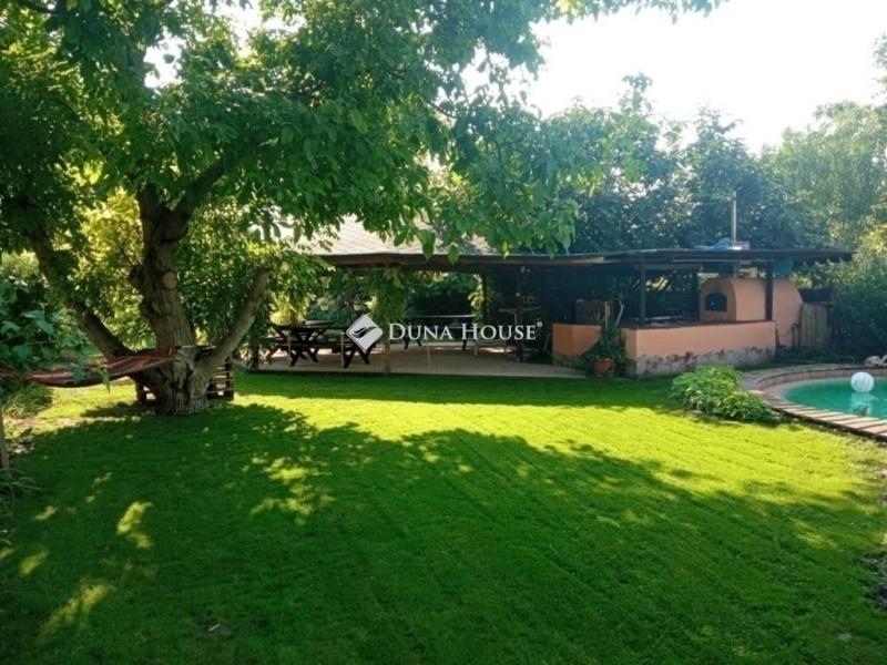 Eladó családi ház Monor