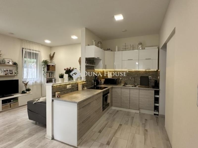 Eladó családi ház Veresegyház