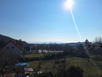 Eladó nyaraló Felsőörs
