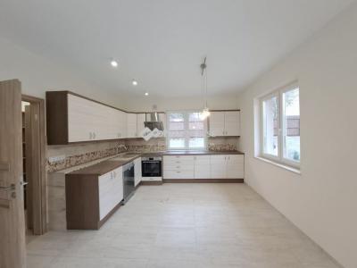 Eladó családi ház Budapest