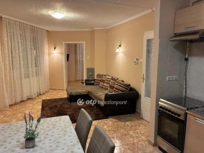 Eladó lakás Gyula