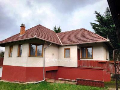 Eladó családi ház Érd