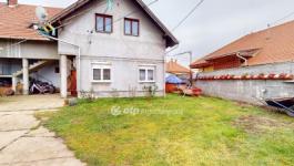 Eladó lakás Mezőkeresztes