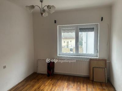 Eladó családi ház Pécs