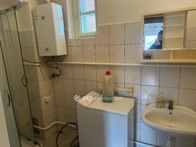 Eladó családi ház Pécs