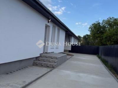 Eladó ikerház Dánszentmiklós