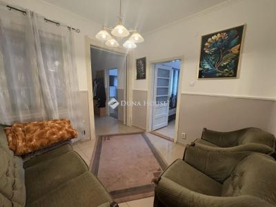 Eladó családi ház Budapest