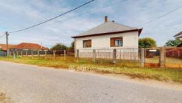 Eladó családi ház Kálmánháza