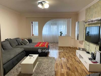 Eladó lakás Hajdúszoboszló