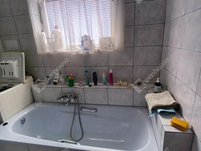 Eladó családi ház Alsóörs