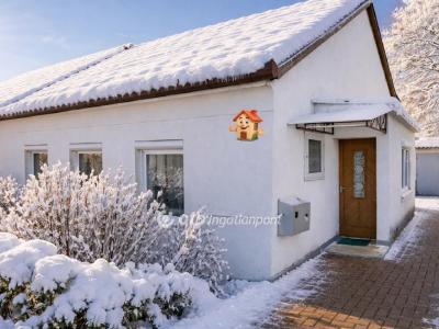 Eladó családi ház Ajka