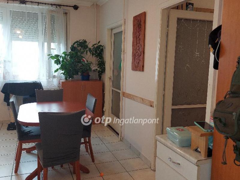 Eladó lakás Debrecen