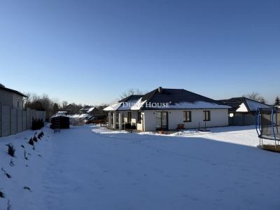 Eladó családi ház Őrbottyán