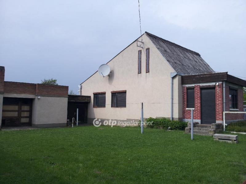 Eladó családi ház Tiszavasvári