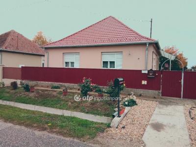 Eladó családi ház Mátészalka