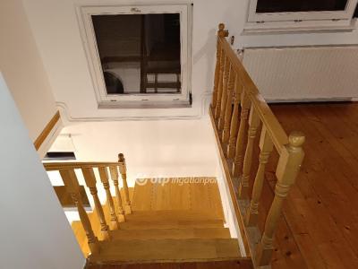 Eladó lakás Solymár