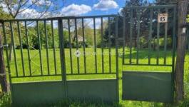 Eladó családi ház Becske