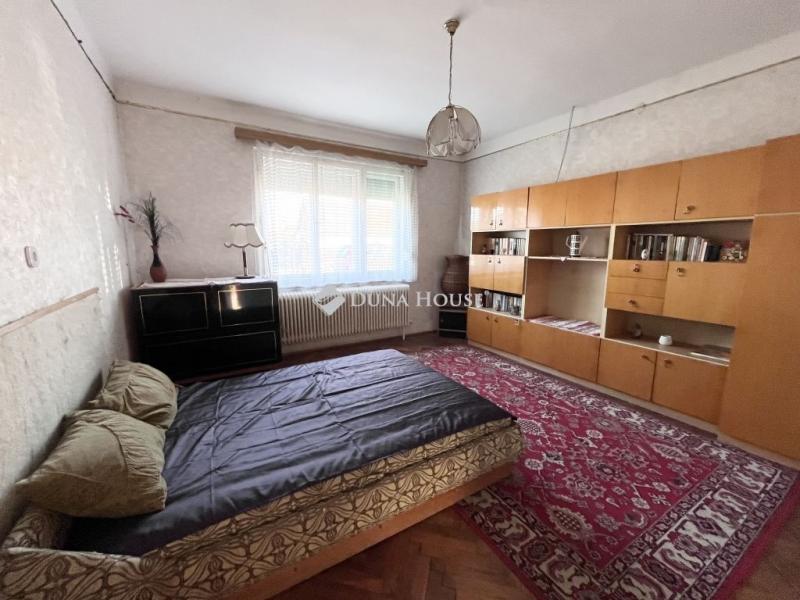 Eladó családi ház Tiszacsege