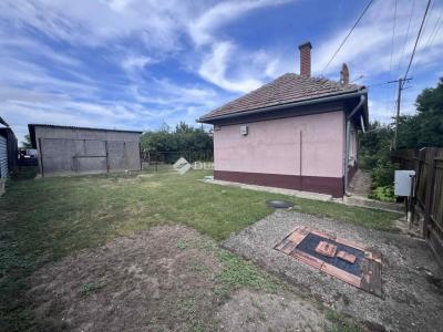 Eladó családi ház Tiszacsege