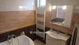 Eladó családi ház Bagod