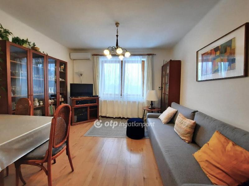 Eladó családi ház Siófok