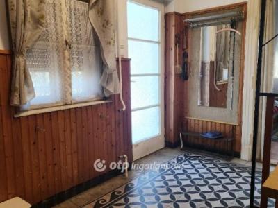 Eladó családi ház Budapest