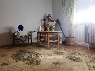 Eladó családi ház Budapest