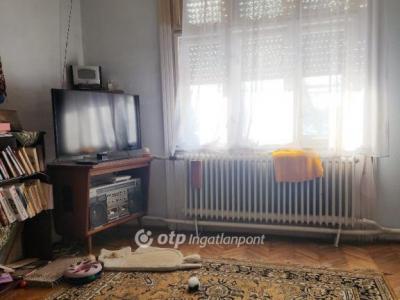 Eladó családi ház Budapest