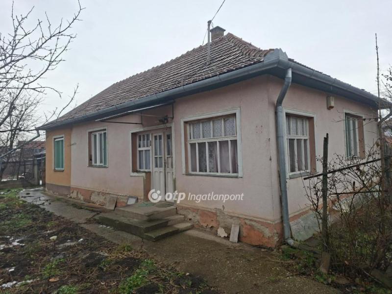 Eladó családi ház Hajdúböszörmény