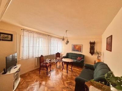 Eladó családi ház Szolnok