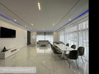 Eladó családi ház Budapest