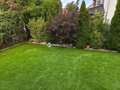 Eladó ikerház Fót