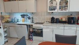 Eladó lakás Debrecen