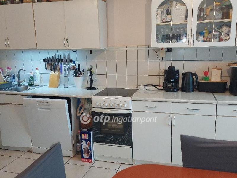 Eladó lakás Debrecen