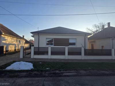 Eladó családi ház Hajdúszoboszló