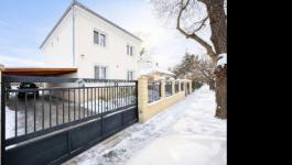 Eladó családi ház Budapest