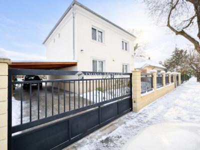 Eladó családi ház Budapest