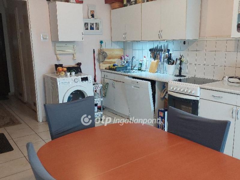 Eladó lakás Debrecen